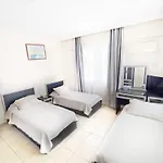 Diamond מלון 3*