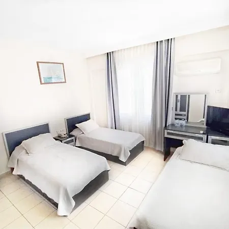 Diamond Hotel 3*